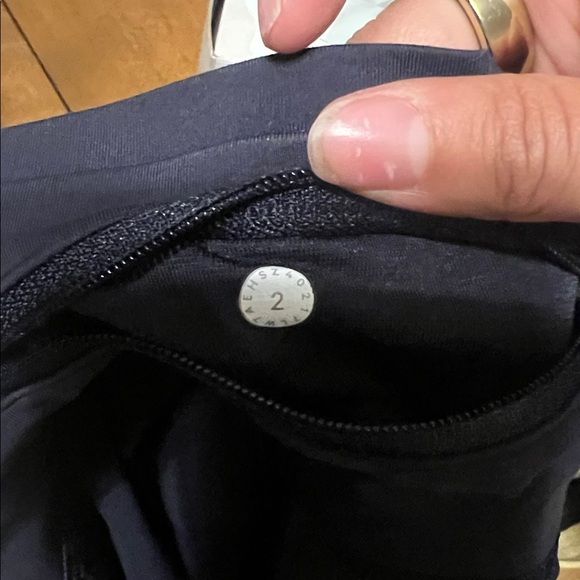 lululemon athletica Women's Navy Athletic Shorts - Picture 3 of 3